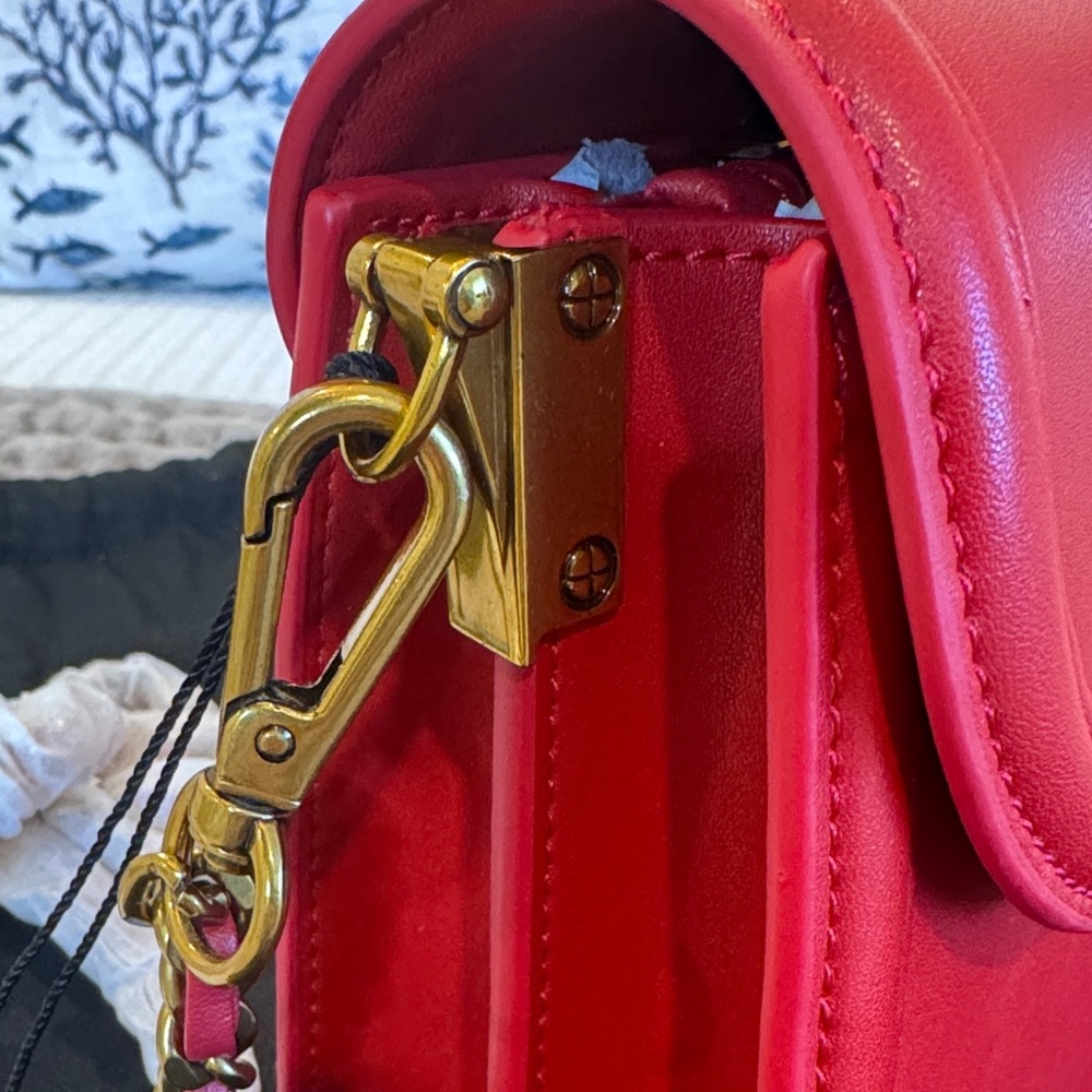 Red Leather Women's Bolvaint crossbody Bag NEW WITH TAGS - Picture 5 of 11